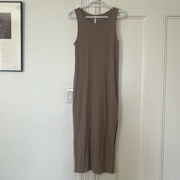 Babaton midi dress - Picture 1 of 4